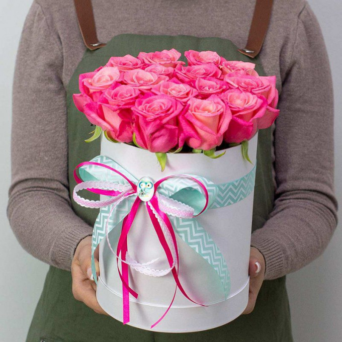 15 розовых роз в коробке 15 розовых роз в коробке